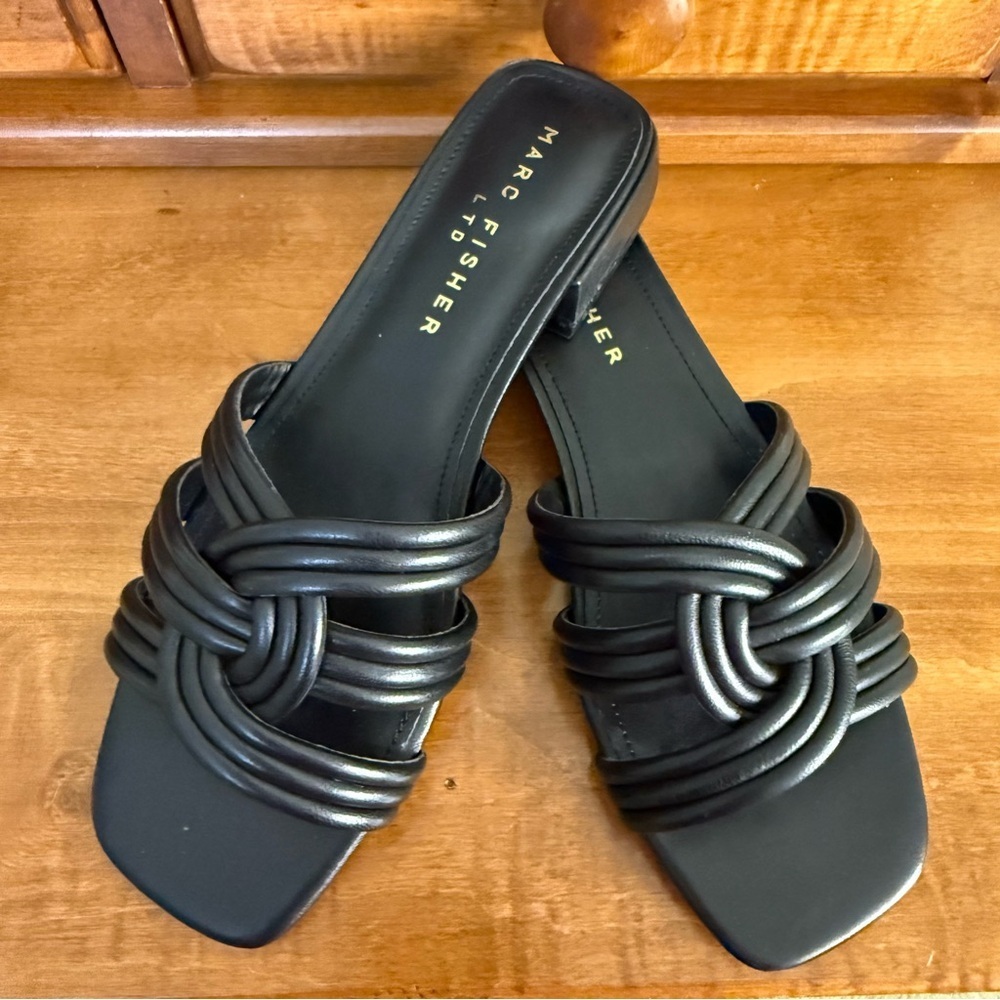 NEW Marc Fisher Casara Black Knotted Slide‎ Sandals woman 7 square toe